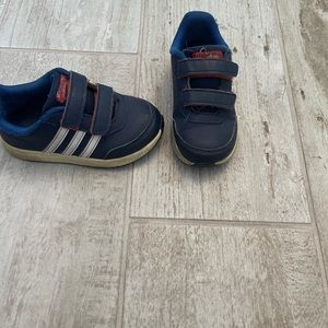 Adidas shoes size 9k